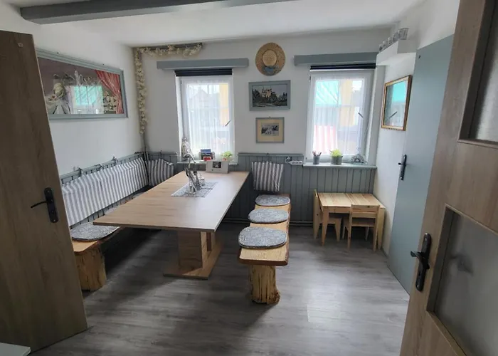 U Efy Lägenhet Josefŭv Dŭl