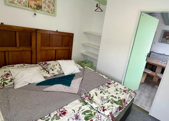 U Efy Apartament *